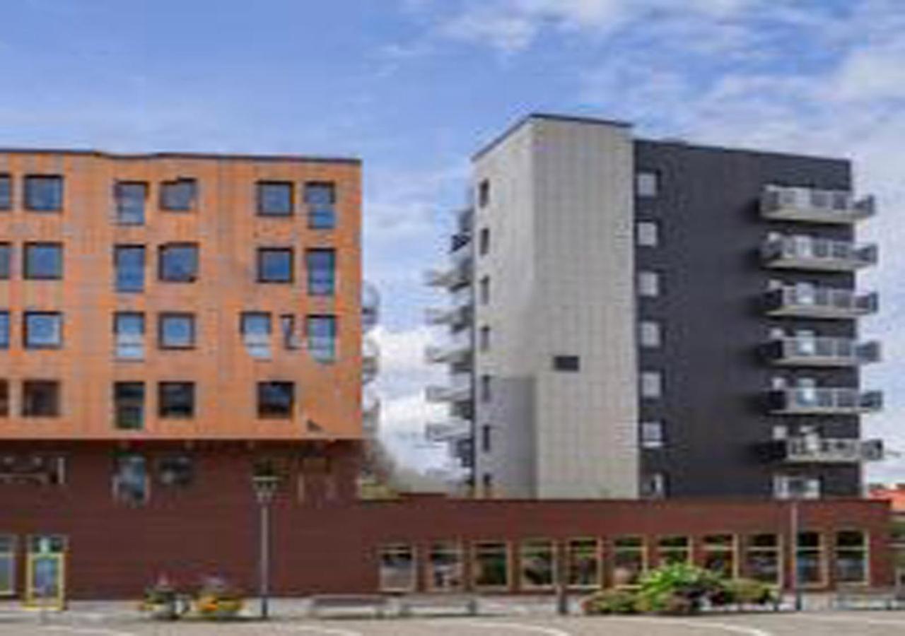 Continental Apartment Hotel Knivsta Knivsta (Knivsta) Exterior foto